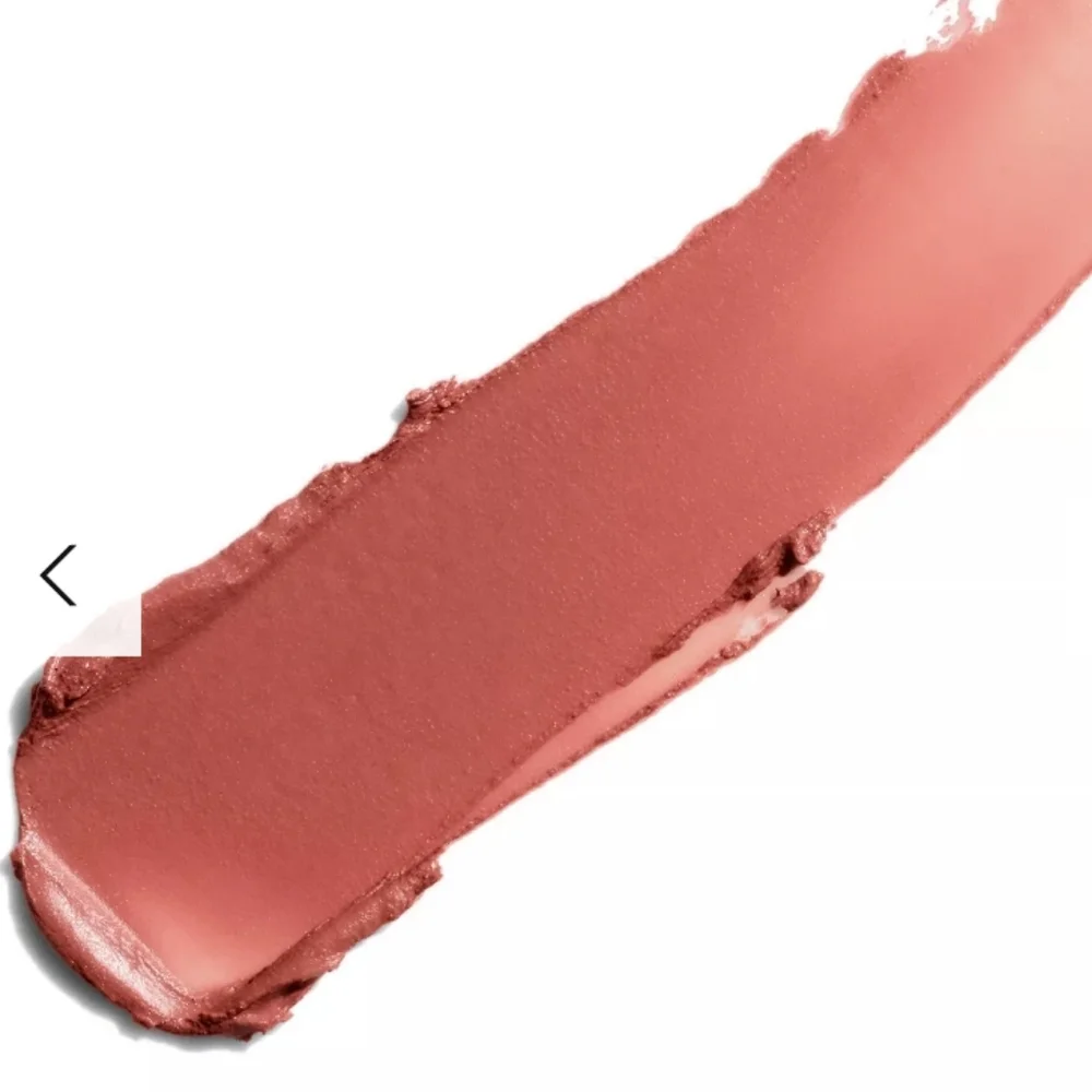 CLINIQUE Sugarcoated Dramatically Different Lipstick